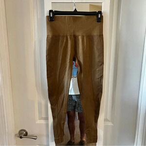 SET Active Brown Leggings